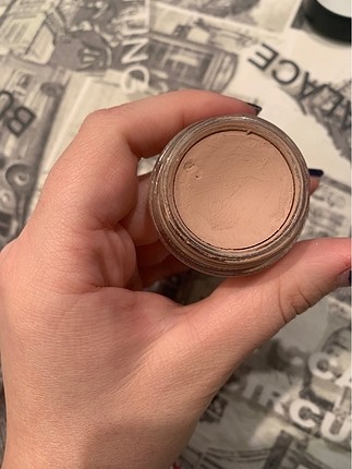  Beden Mac paint pot