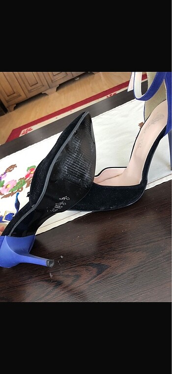 38 Beden mavi Renk Siyah mavi detaylı stiletto, çok şık bir ayakkabı