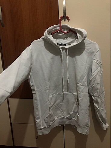 Beyaz sweatshirt