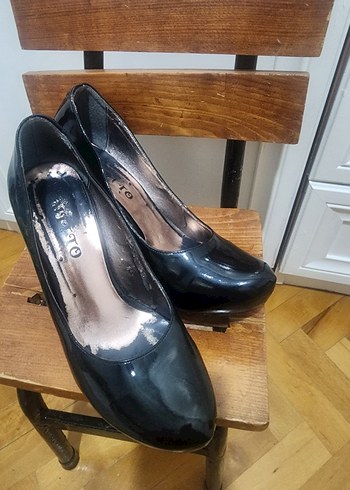 Parlak Siyah Tokalı Stiletto Topuklu Kadın Ayakkabı - Görsel 6