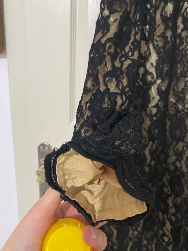 Dantel Detaylı Siyah Yılan Desenli Uzun Elbise - Görsel 5