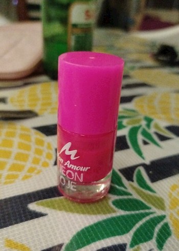 Beden Mon Amour Neon Pembe Oje