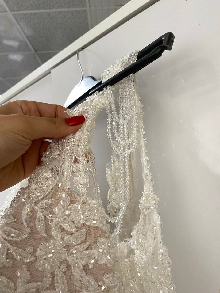 V Yaka Bohem Tarz Beyaz Uzun Gelinlik - Görsel 4