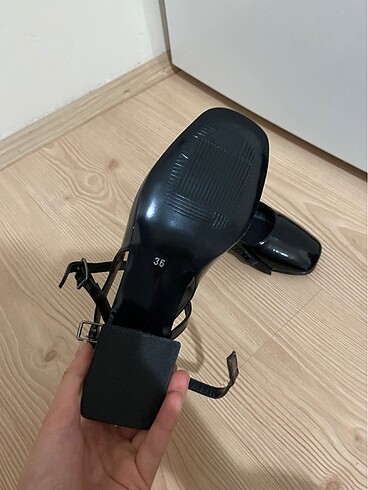 36 Beden siyah Renk Topuklu ayakkabı