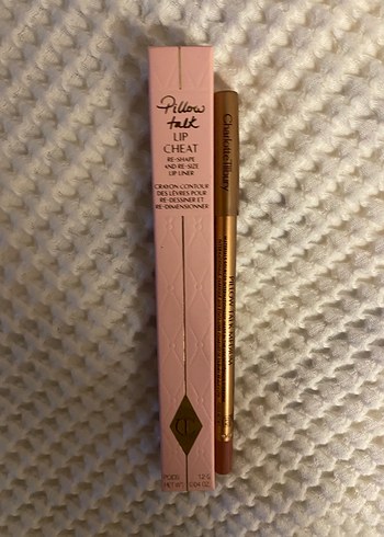 Charlotte Tilbury Lip Cheat Dudak Kalemi - Görsel 2