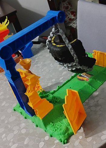 Hotwheels Monster Track Arena