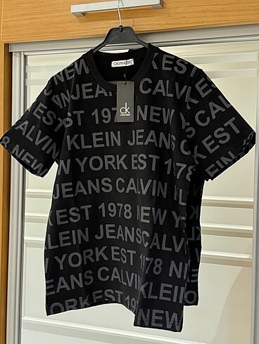 Calvin Klein Calvin klein tshirt