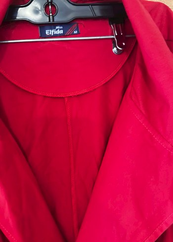 Kırmızı Trençkot - Görsel 5