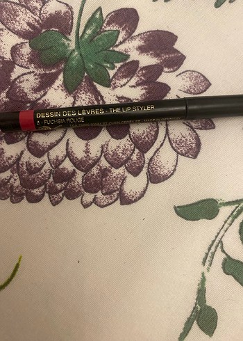 Bordo Renkli Dudak Kalemi - Görsel 2