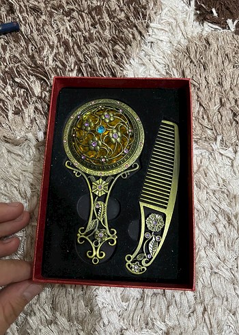 Dekoratif Metal El Aynası ve Tarak Seti