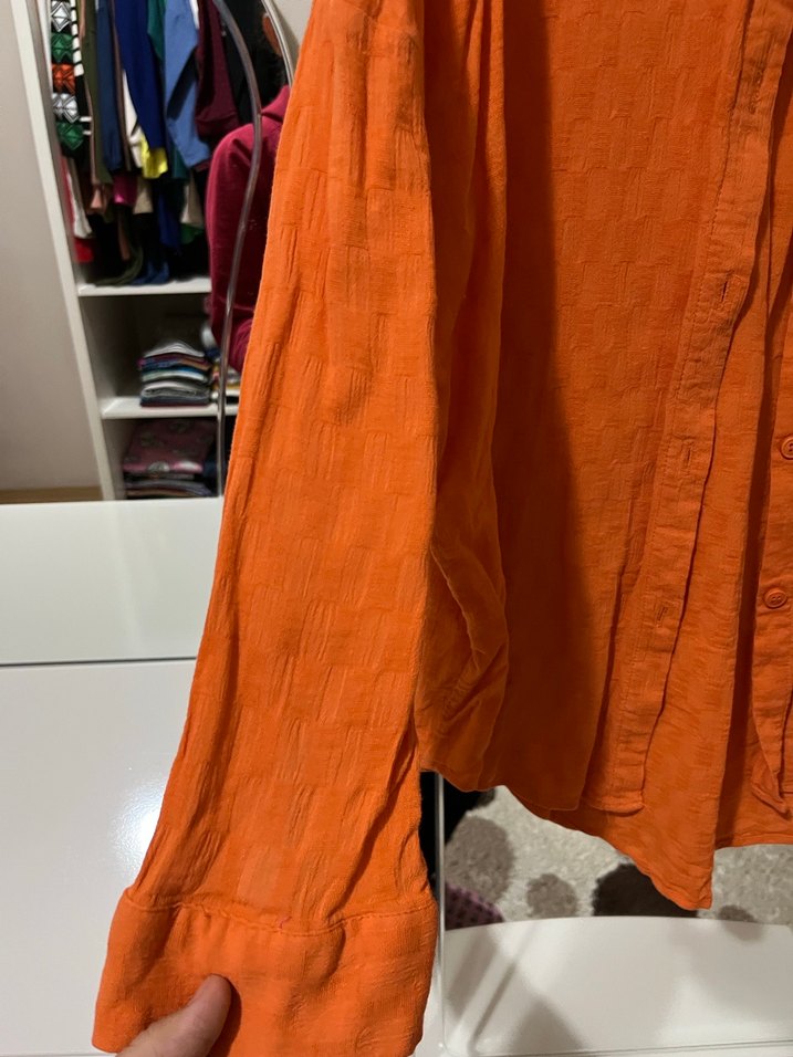 Turuncu Düğmeli Uzun Kollu Keten Gömlek - Görsel 2