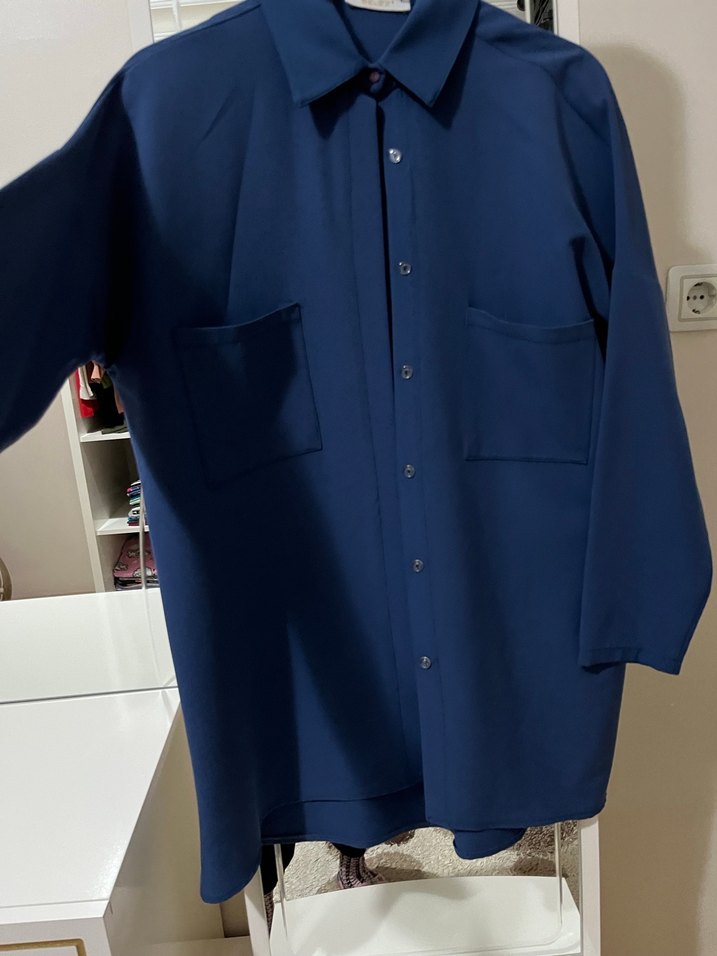 Düğmeli Lacivert Uzun Kollu Gömlek - Görsel 3