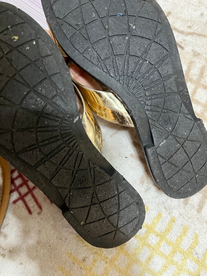 Kadın Altın Renkli Dolgu Topuklu Terlik - Görsel 4