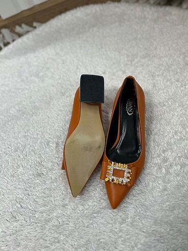 Topuklu ayakkabı - Görsel 4