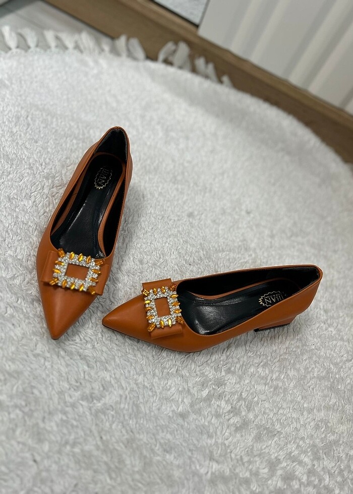 Topuklu ayakkabı - Görsel 2