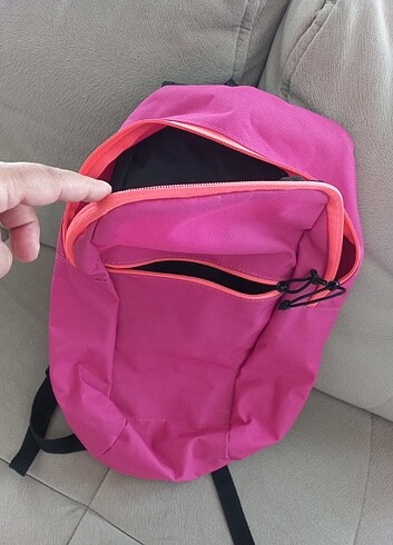 DEFACTO SIRT ÇANTASI. 25-40 CM.