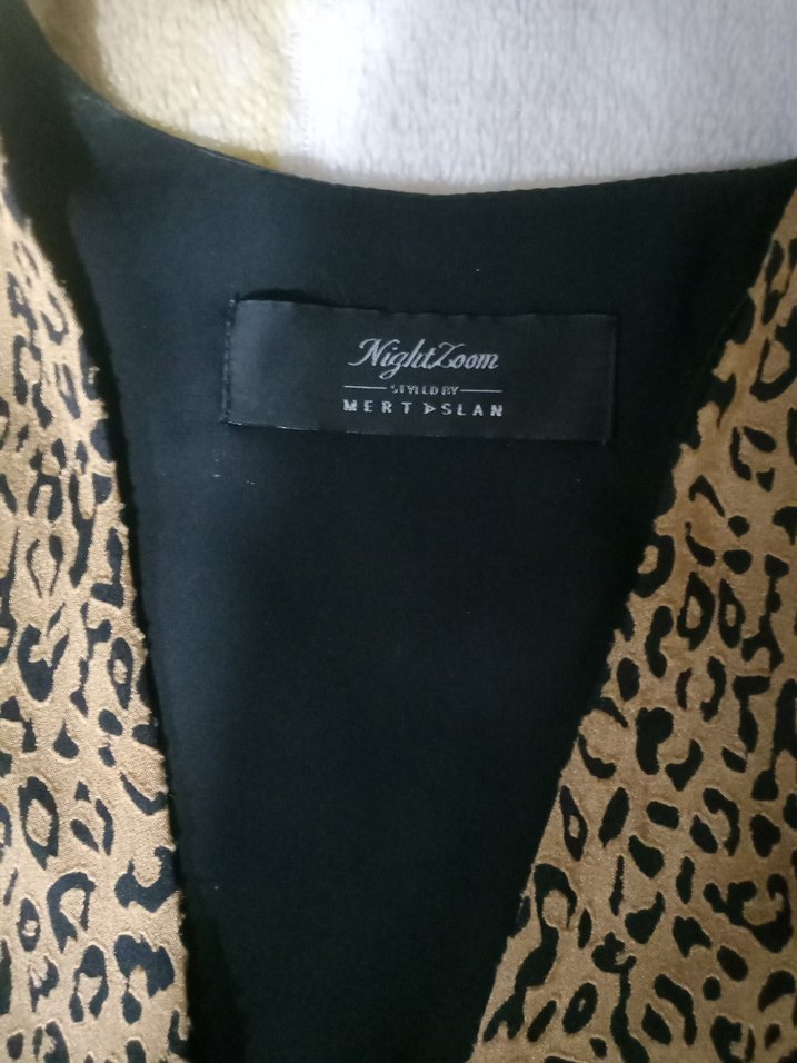 Düğmeli Leopar Desenli Kadın Bluz özel tasarım adl - Görsel 3