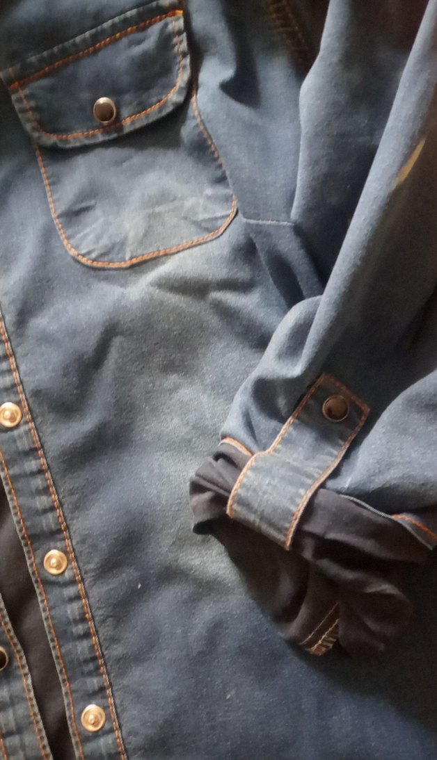 Düğmeli Kısa Kollu Denim Kadın Gömlek - Görsel 4