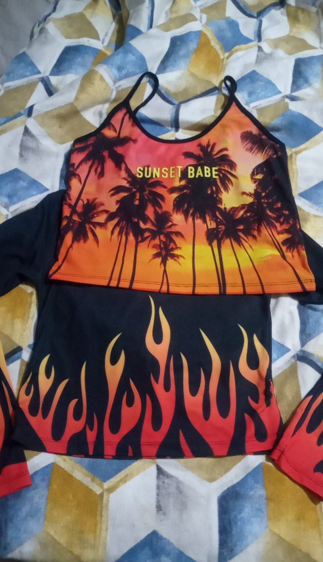 Kadın Siyah Uzun Kollu Alev Baskılı Tişört ikili fiyat - Görsel 2