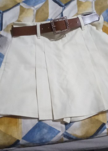 şort etek sıfır iki adet haki bej L beden - Görsel 2