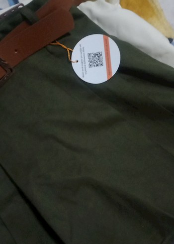 şort etek sıfır iki adet haki bej L beden - Görsel 4