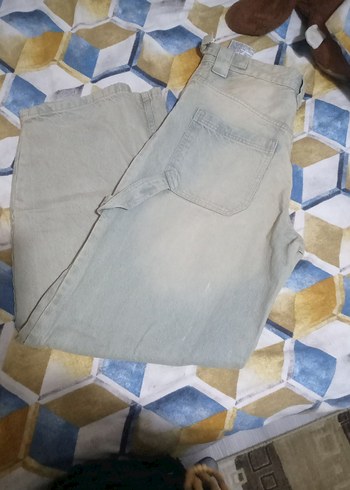 Bershka Gri Mini Düğmeli Kadın Kot Pantolon trent model - Görsel 8