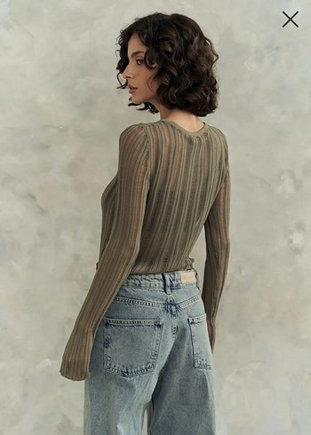 Kadın Kahverengi Pilili Uzun Kollu Crop Top - Görsel 5