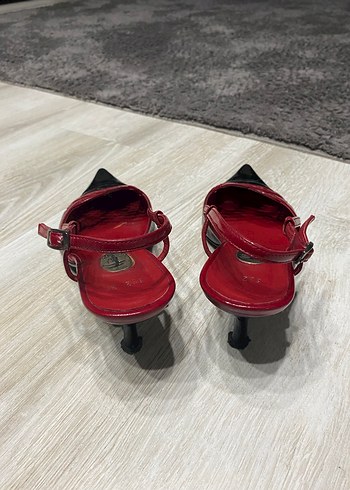 37,5 Beden siyah Renk Kırmızı Siyah Stiletto