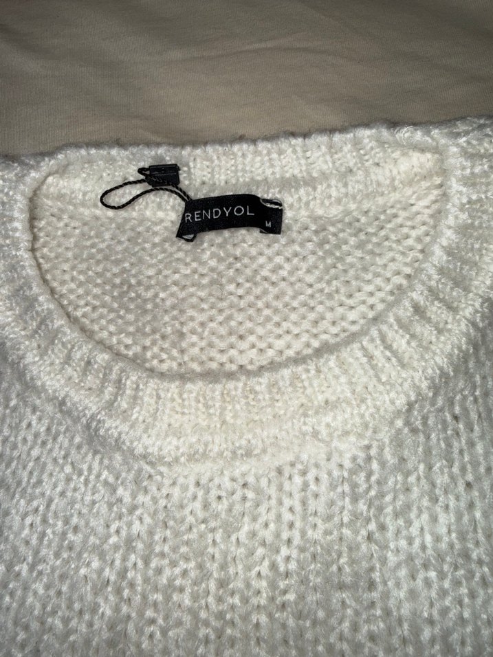 Krem EkruÖrgü Kadın Kazak - Görsel 3