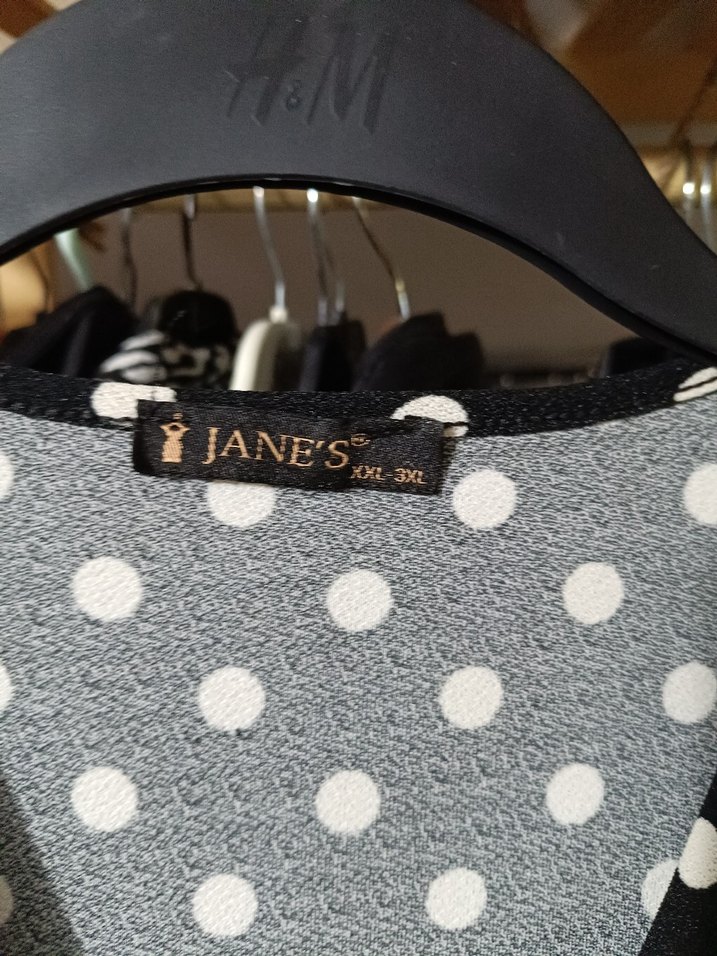 Siyah Puantiyeli V Yaka Uzun Elbise - Görsel 4