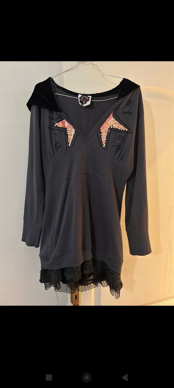 Uzun Kollu V Yaka Gri Gotik sweatshirt - Görsel 4