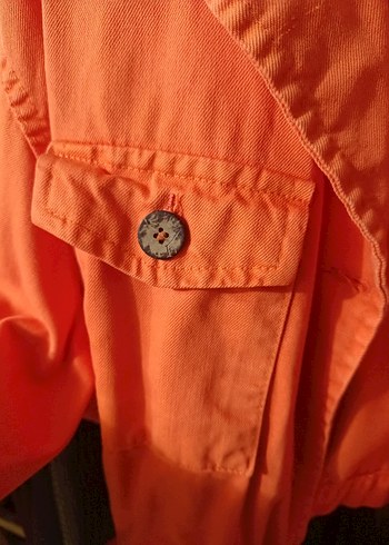 Turuncu Düğmeli Kısa Kadın Ceket - Görsel 3