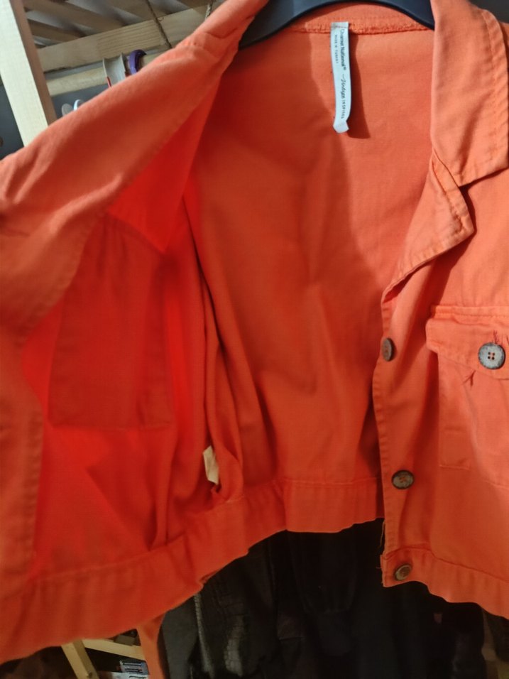 Turuncu Düğmeli Kısa Kadın Ceket - Görsel 5