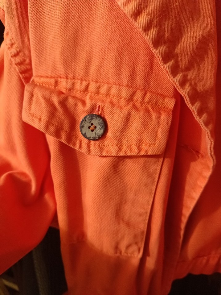 Turuncu Düğmeli Kısa Kadın Ceket - Görsel 3