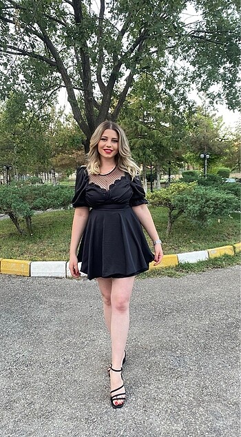 Siyah elbise