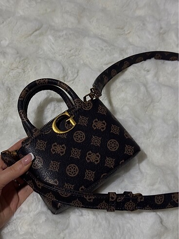 Guess Çanta