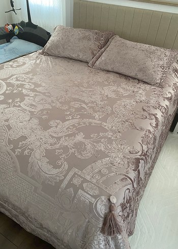 Nakışlı Bej Yatak Örtüsü - Görsel 5