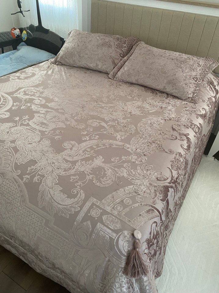 Nakışlı Bej Yatak Örtüsü - Görsel 5