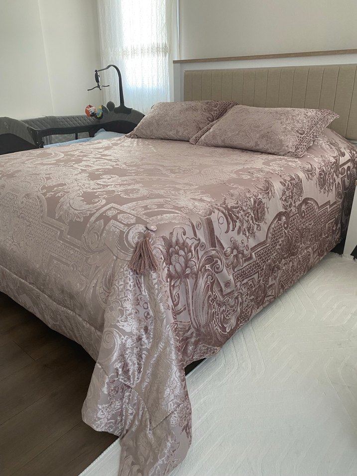 Nakışlı Bej Yatak Örtüsü - Görsel 4