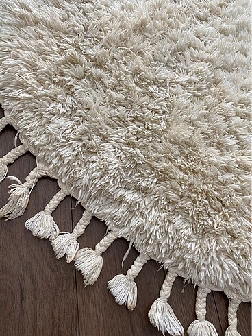 Püsküllü halı - Görsel 6