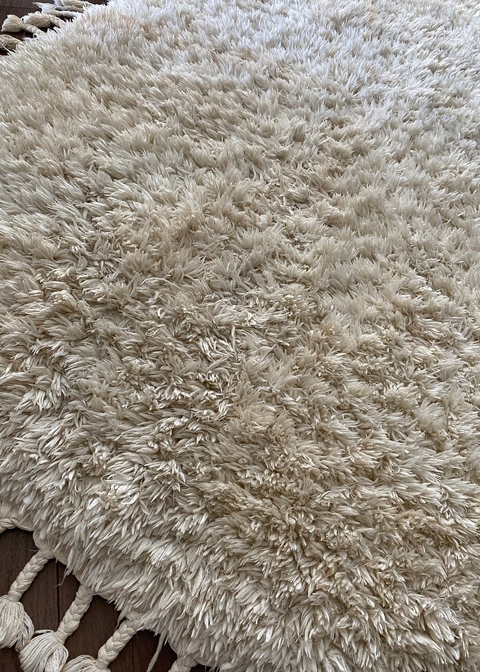 Püsküllü halı - Görsel 4