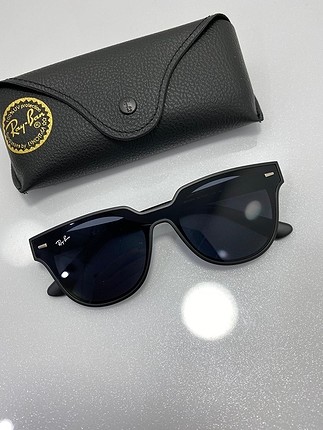 RayBan