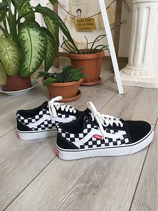 Vans A R I Y O R U M