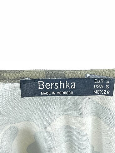 s Beden çeşitli Renk Bershka Bluz %70 İndirimli.