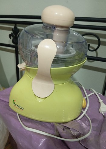 Yeşil Arnica Meyve Sıkacağı