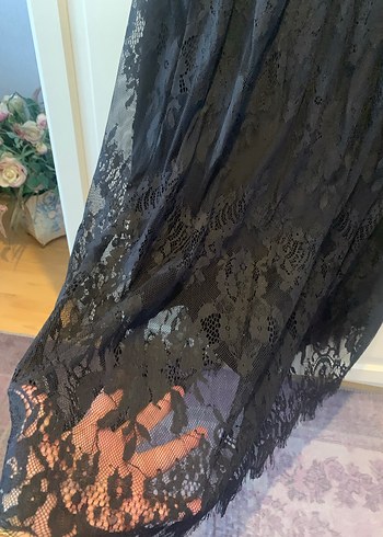 Stradivarius Dantel Detaylı Siyah Uzun Kadın Etek - Görsel 2