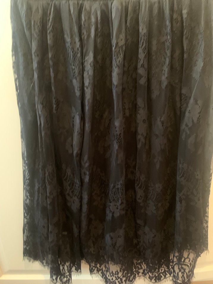 Stradivarius Dantel Detaylı Siyah Uzun Kadın Etek - Görsel 3