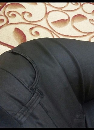 Deri görünümlü pantolon 