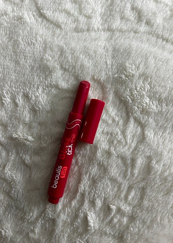 Beaulis Bordo Parlak Dudak Parlatıcısı - Görsel 4