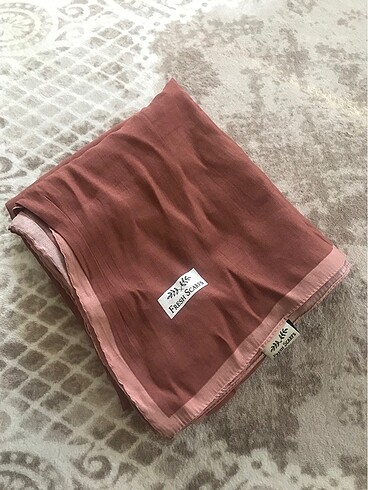 Freshscarf Gül kurusu eşarp